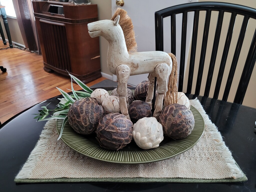 New table decor by scoobylou