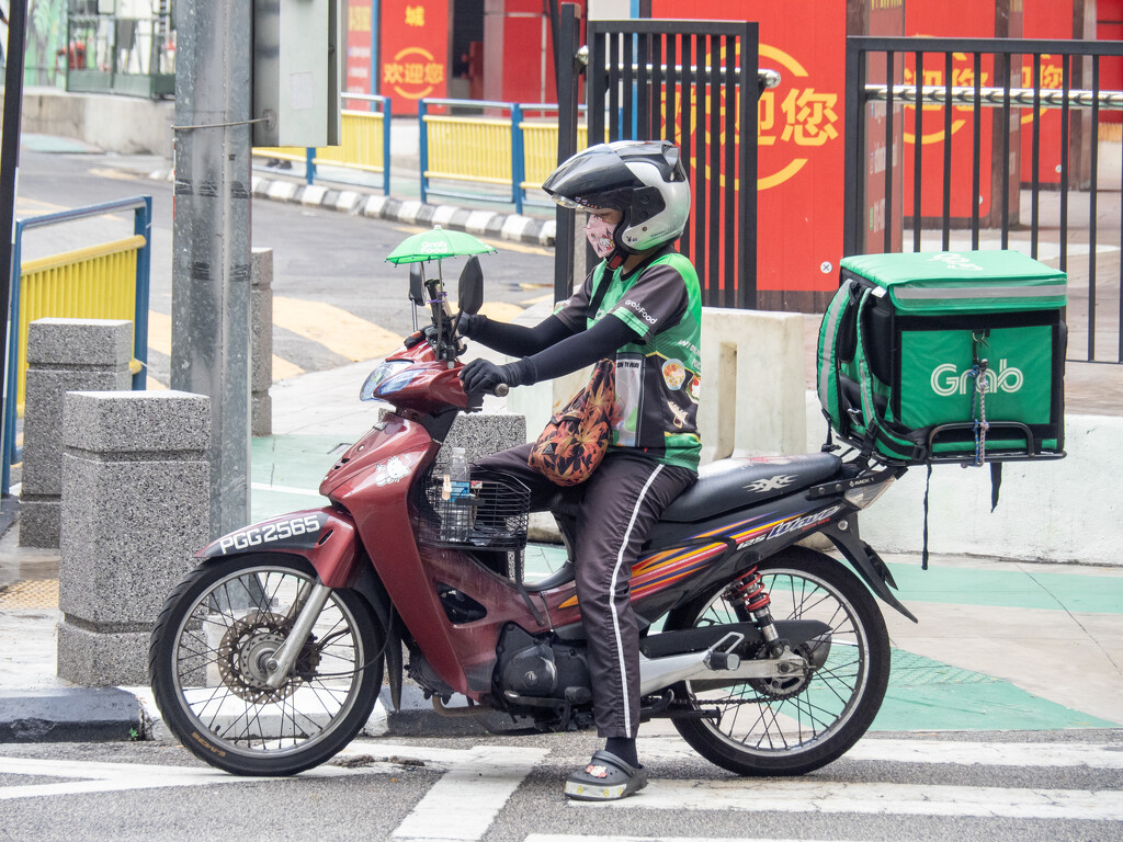 Green Grab Rider   by ianjb21