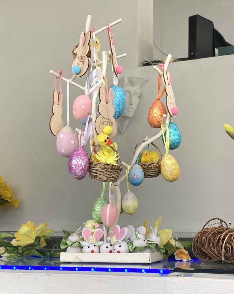 Easter Tree by elainepenney