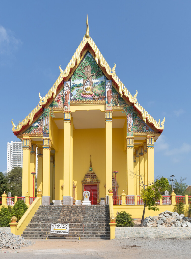 Local Temple Wat Photi Samphan by lumpiniman