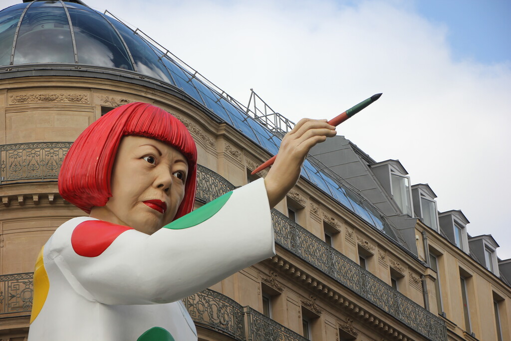 Yayoi Kusama @ Louis Vuitton, Paris by jamibann