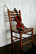 4th Apr 2023 - violin stand and bow rack