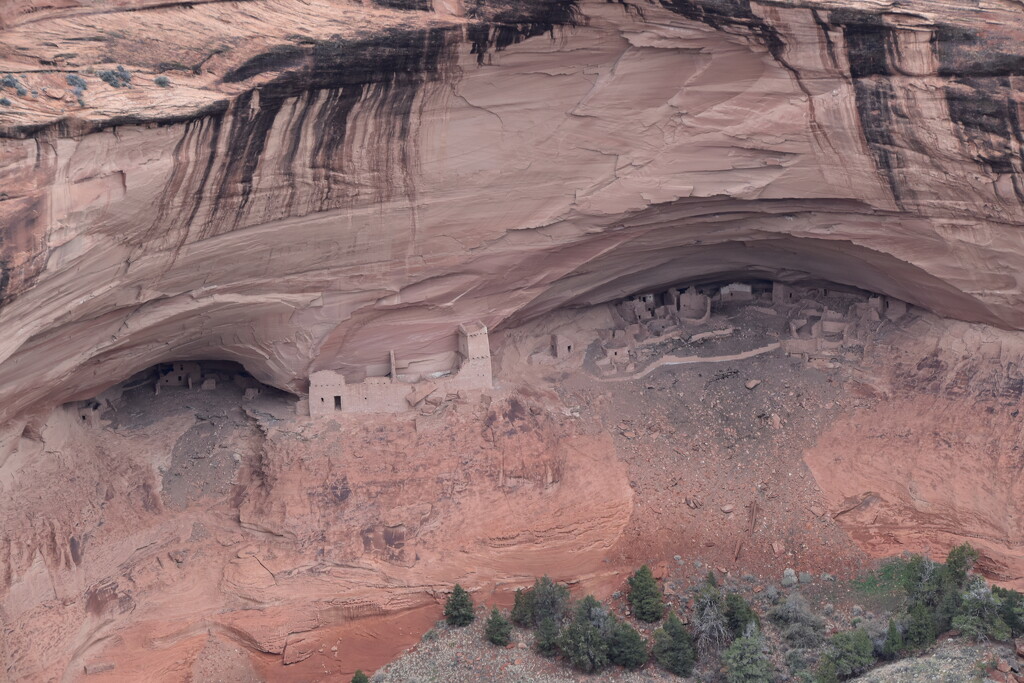 Canyon De Chelly Cliff Dwellings by bigdad