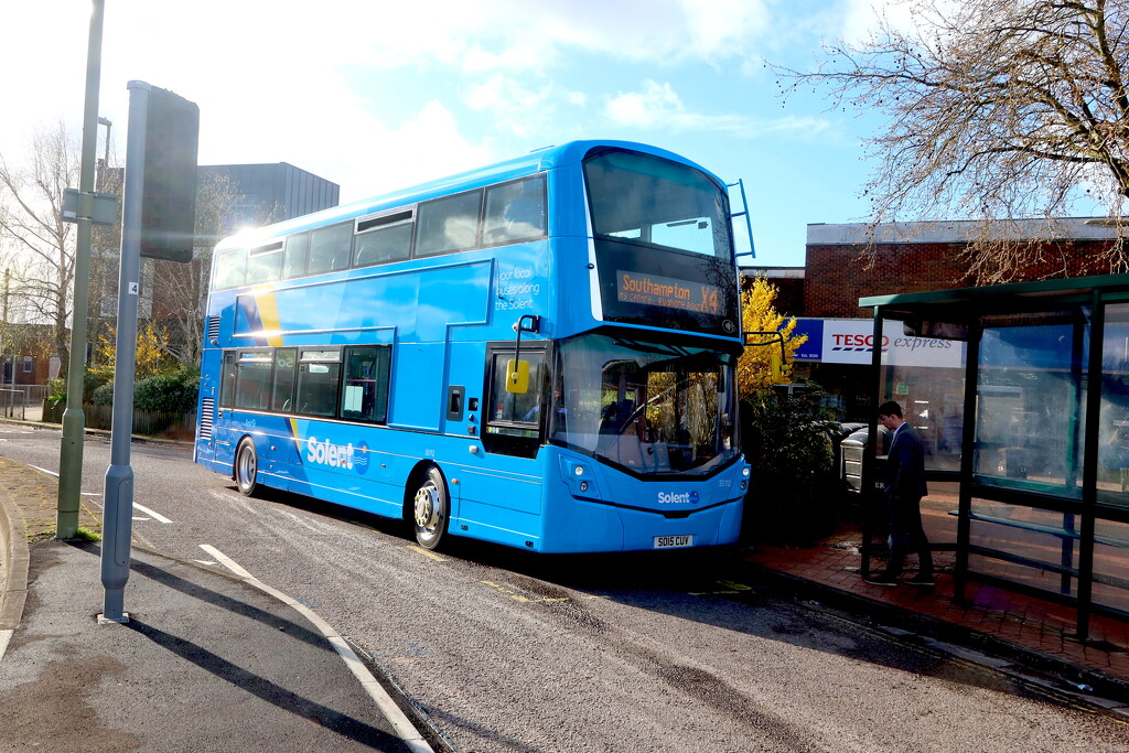 Blue Bus by davemockford
