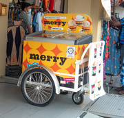 27th Mar 2023 - Merry Ice Cream Cart