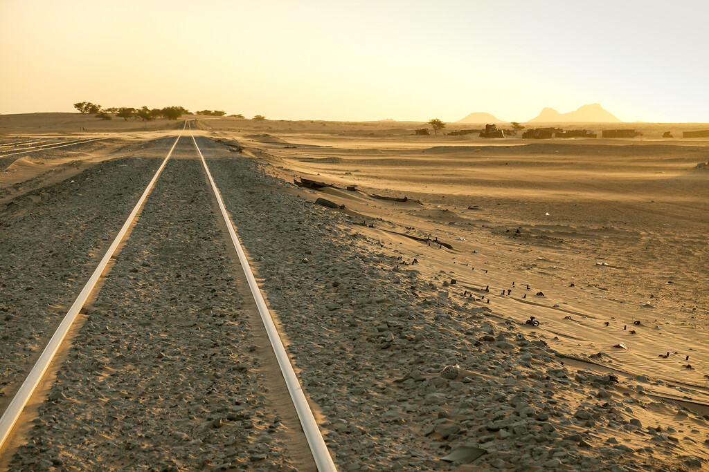 Desert train by alainbouchard