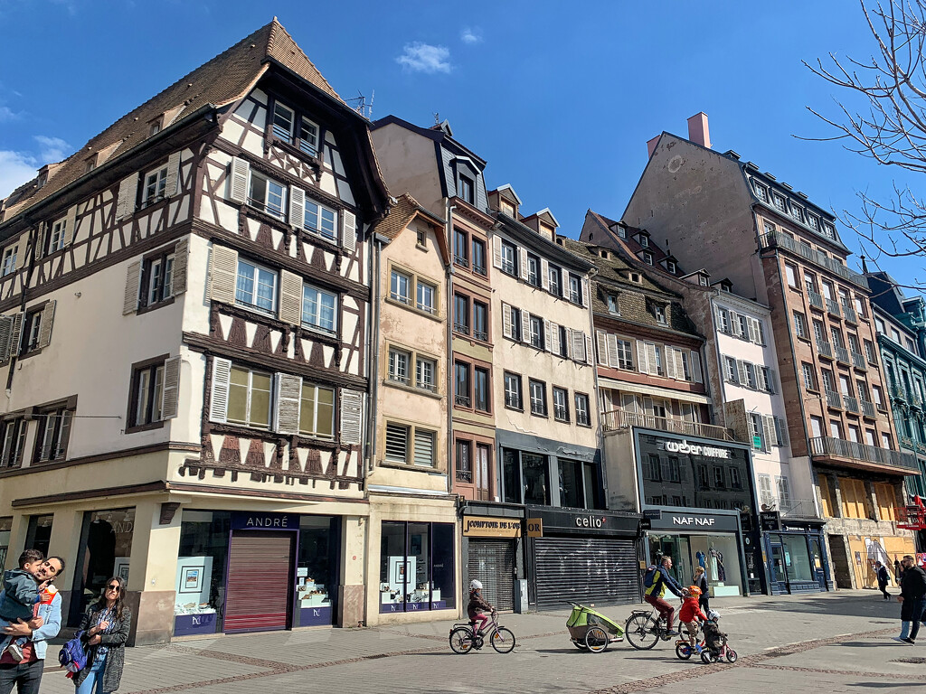 Street of Strasbourg.   by cocobella
