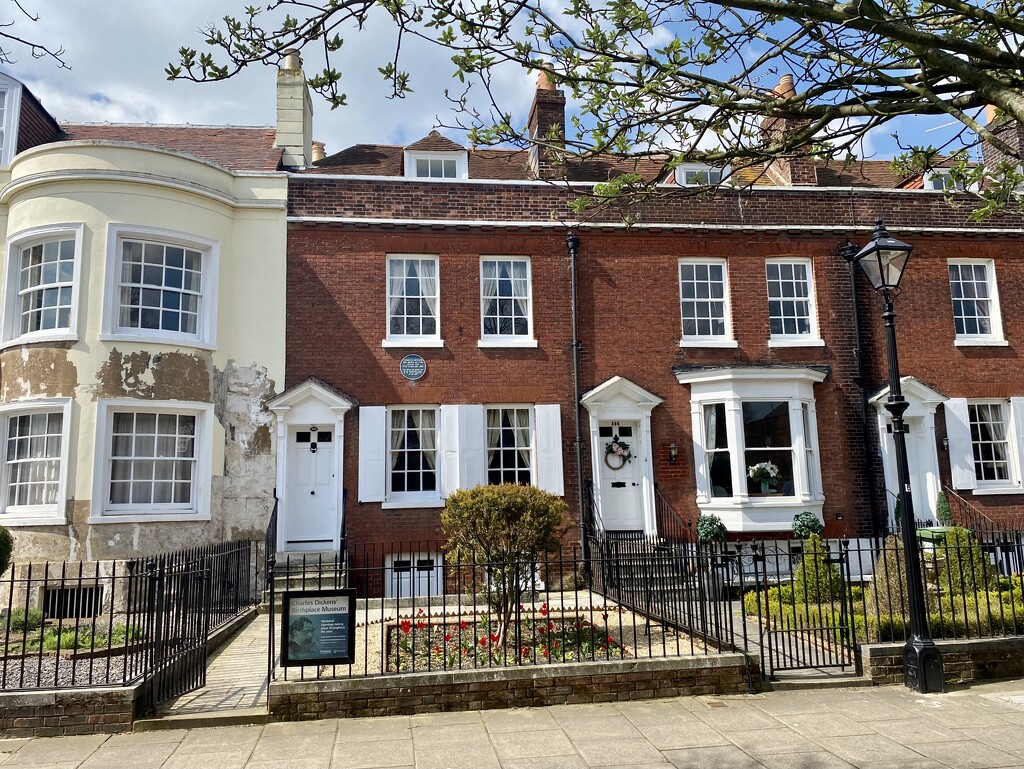 Charles Dickens birthplace by wakelys