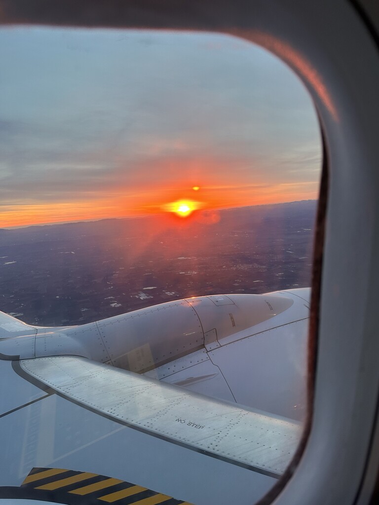 Sunset from 34,000 Feet by scooterd