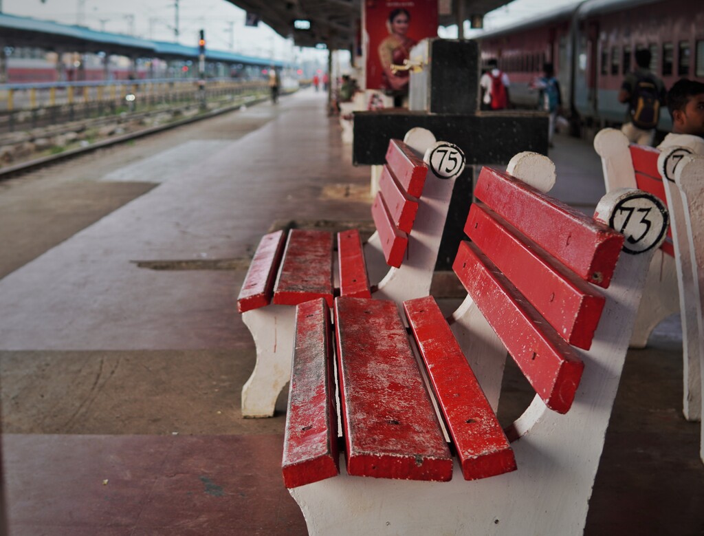 Waiting bench by sudo