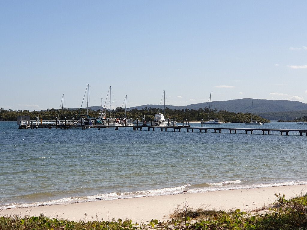 Soldiers Point Jetty and Beach by onewing