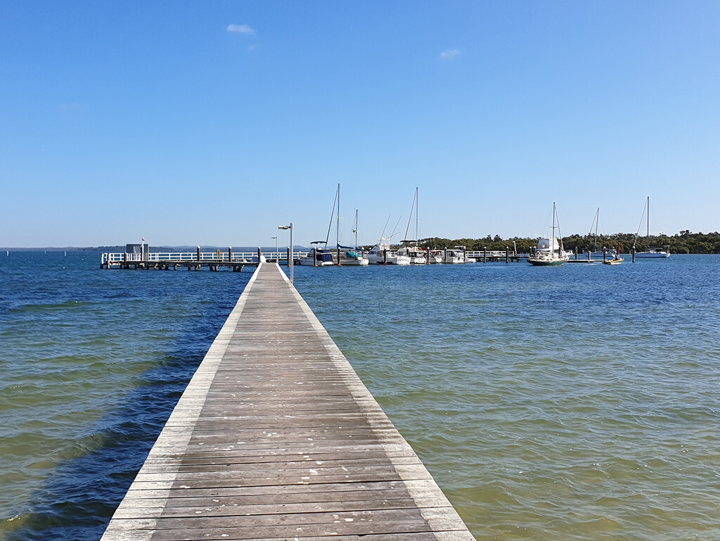 Soldiers Point Jetty by onewing