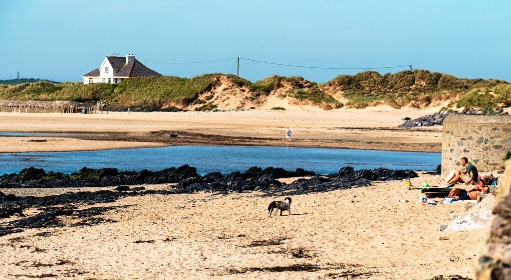 Rhosneigr Anglesey by clifford