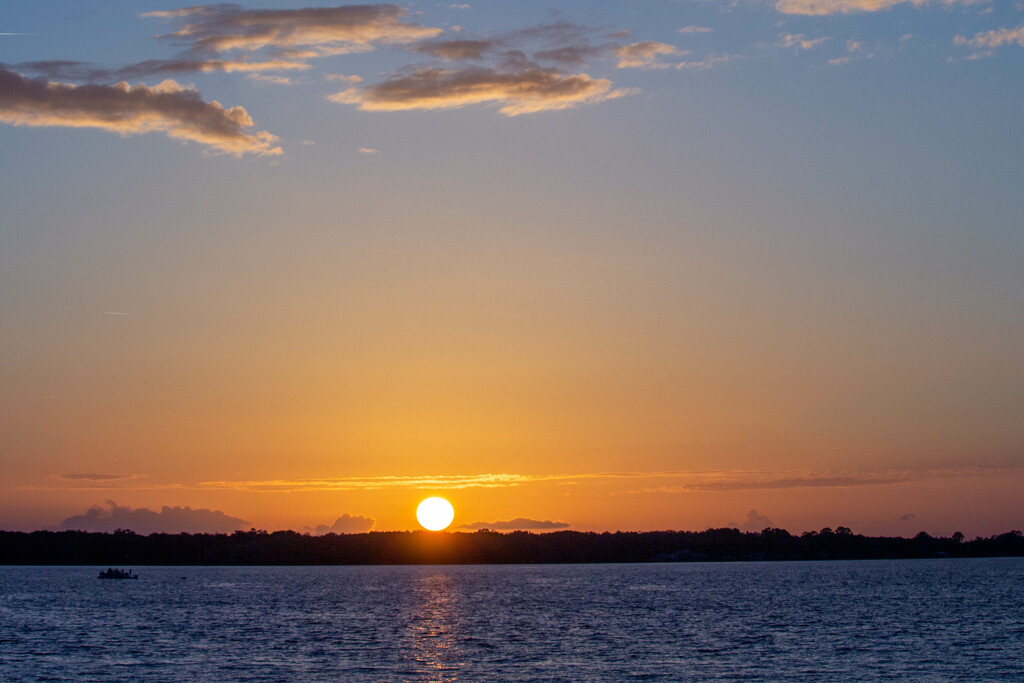 Lake Minneola sunset by frodob