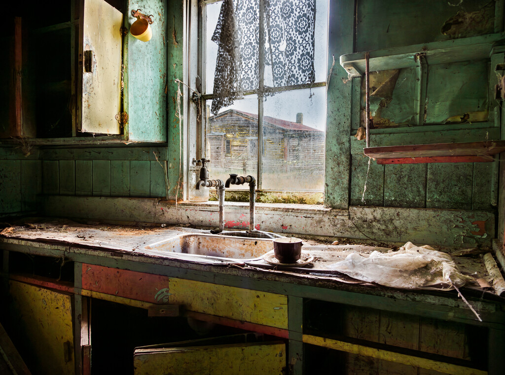 Kitchen Sink by nickspicsnz