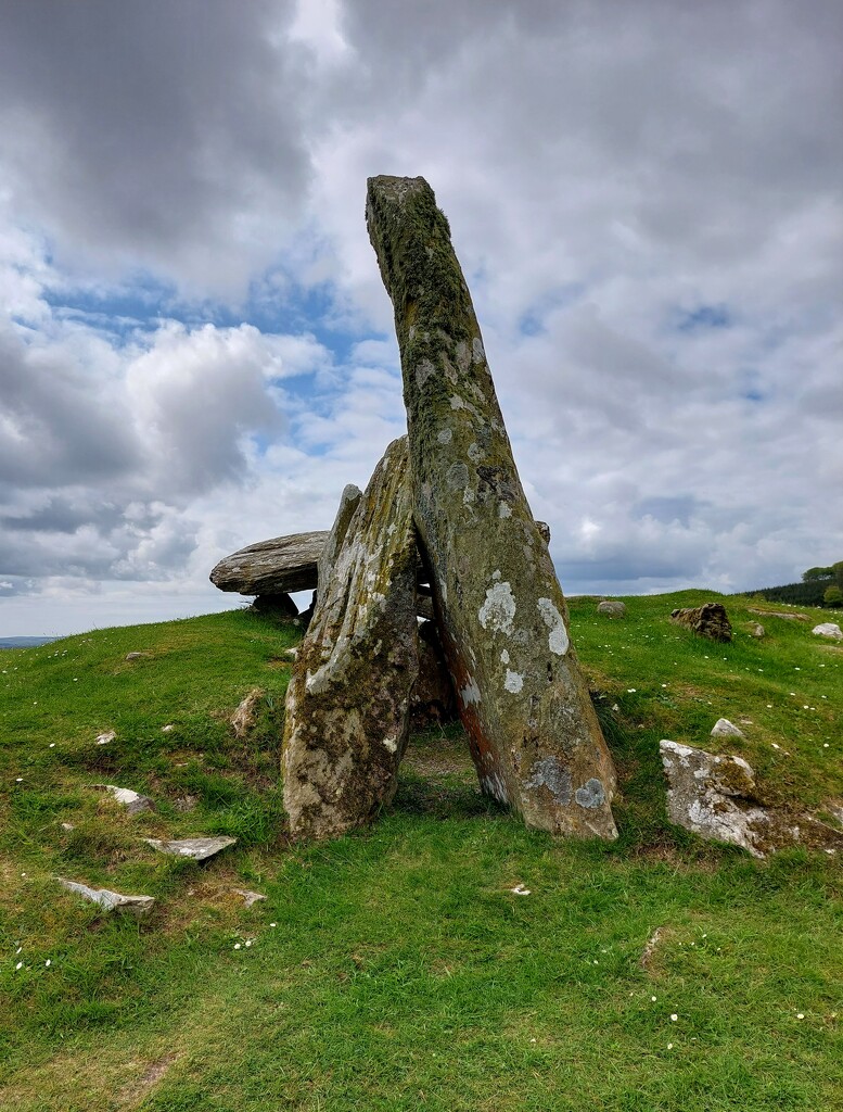 Cairnholy ll Neolithic burial chamber by samcat