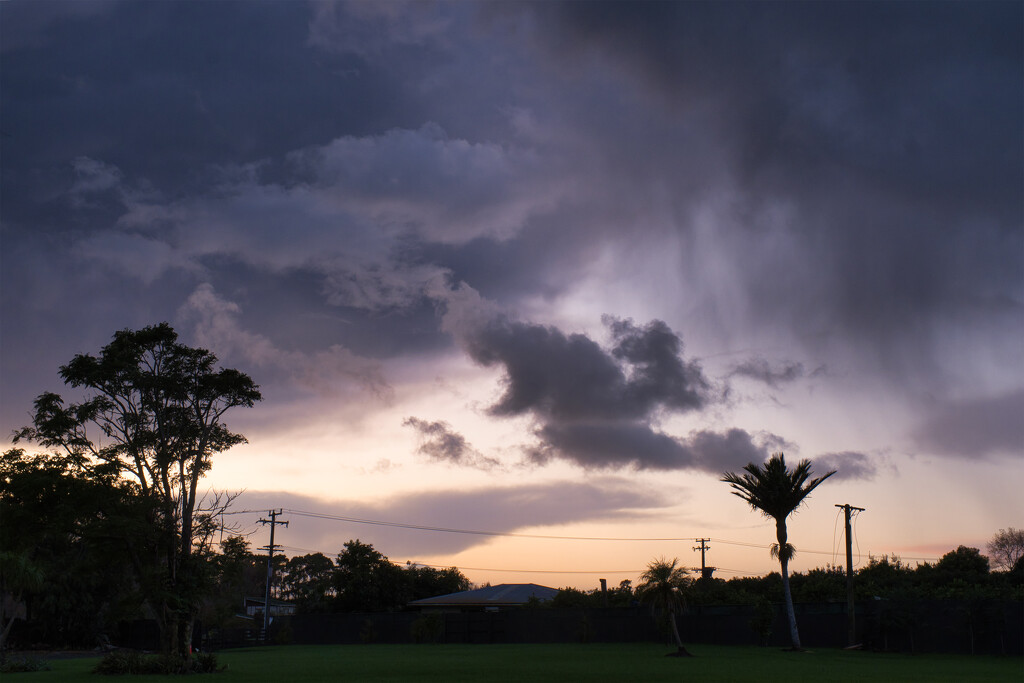 Morning clouds by dkbarnett