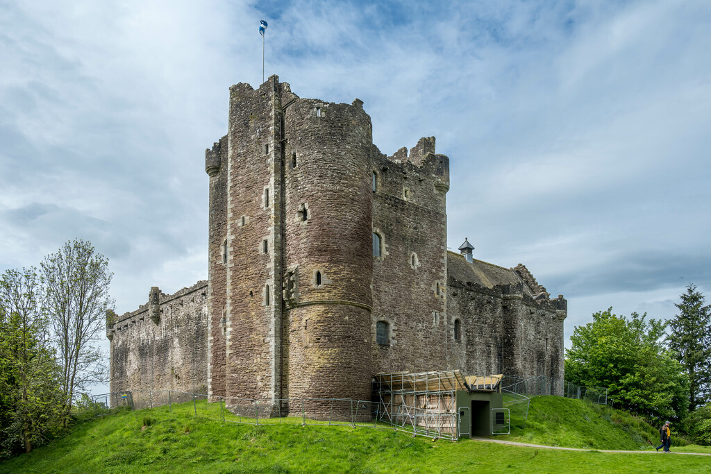 Doune Castle by yorkshirekiwi