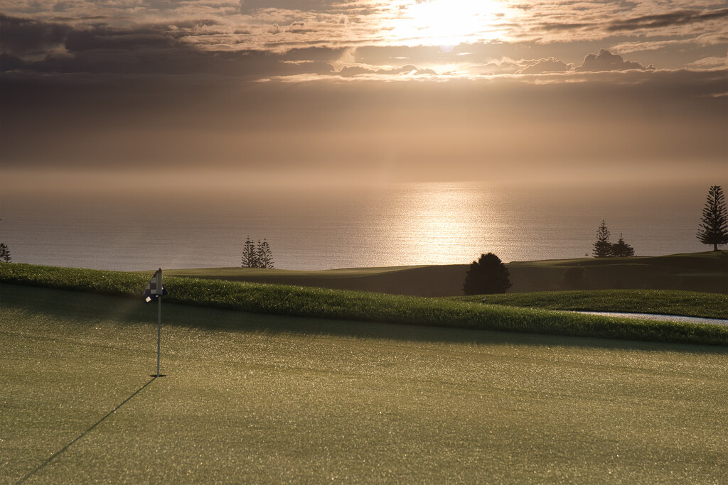 Golf course at Kauri Cliffs by dkbarnett