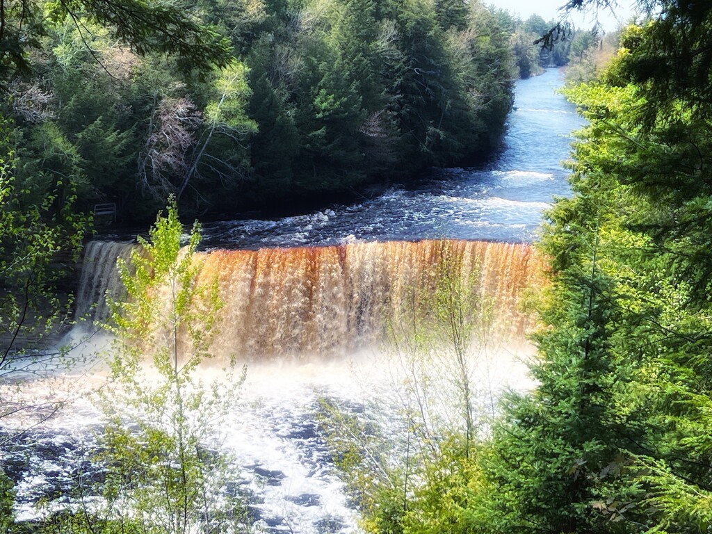 Tahquamenon Falls… by amyk