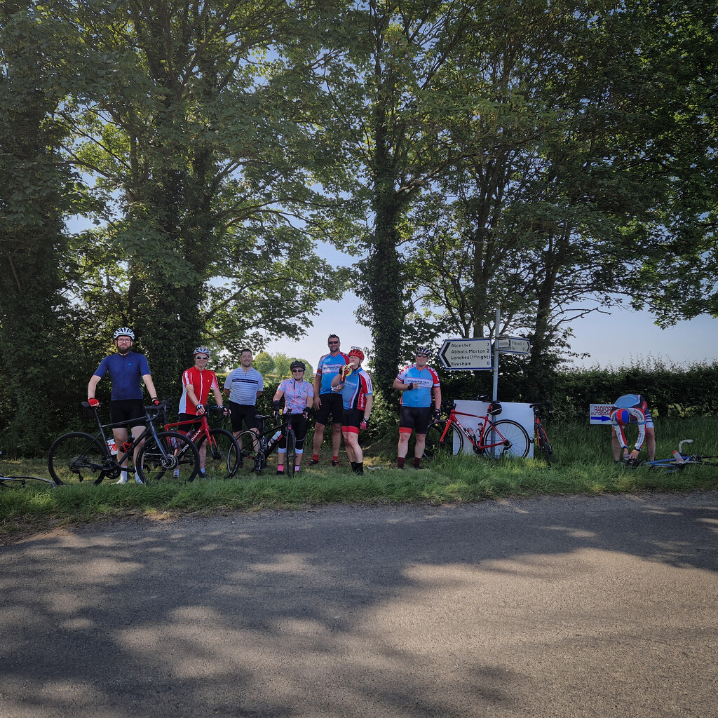 Another Sunday; another motley crew on the well being ride by andyharrisonphotos