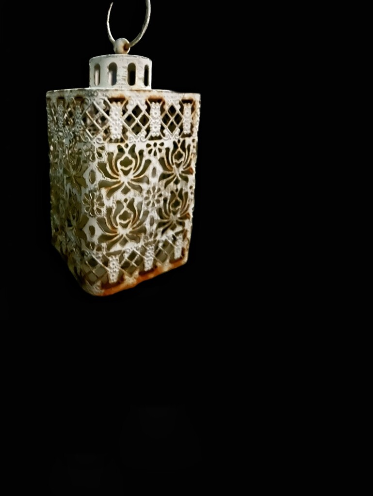 Lantern  by gaillambert