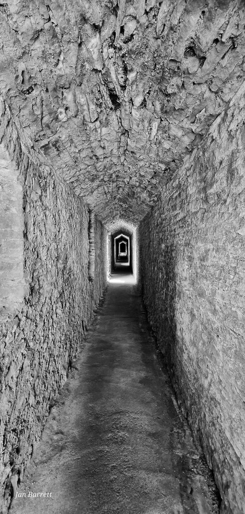 Tunnel by janbarrett