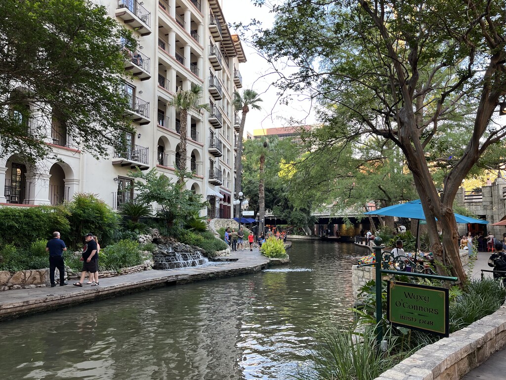 San Antonio Riverwalk by graceratliff