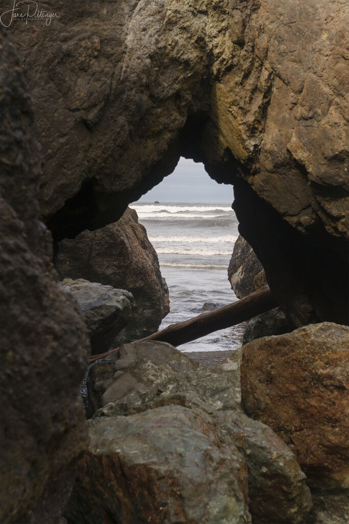 Through An Arch  by jgpittenger