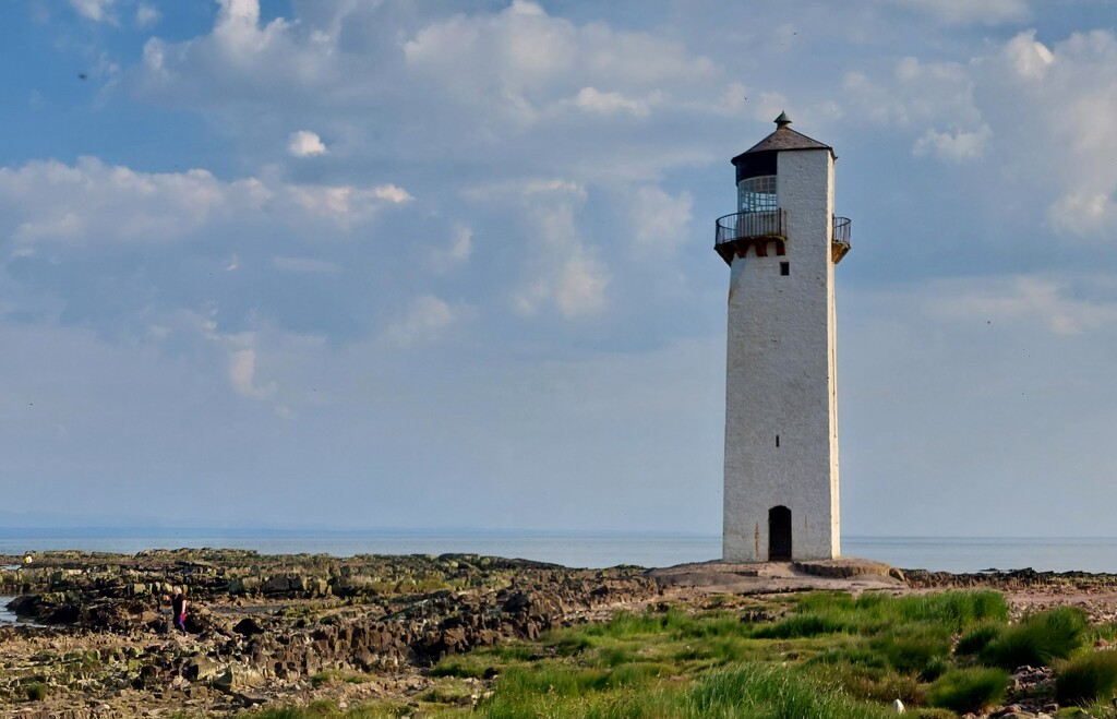 Southerness Lighthouse  by samcat