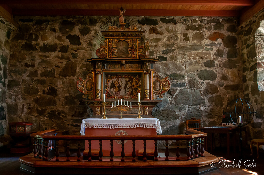 Inside Logtun church by elisasaeter