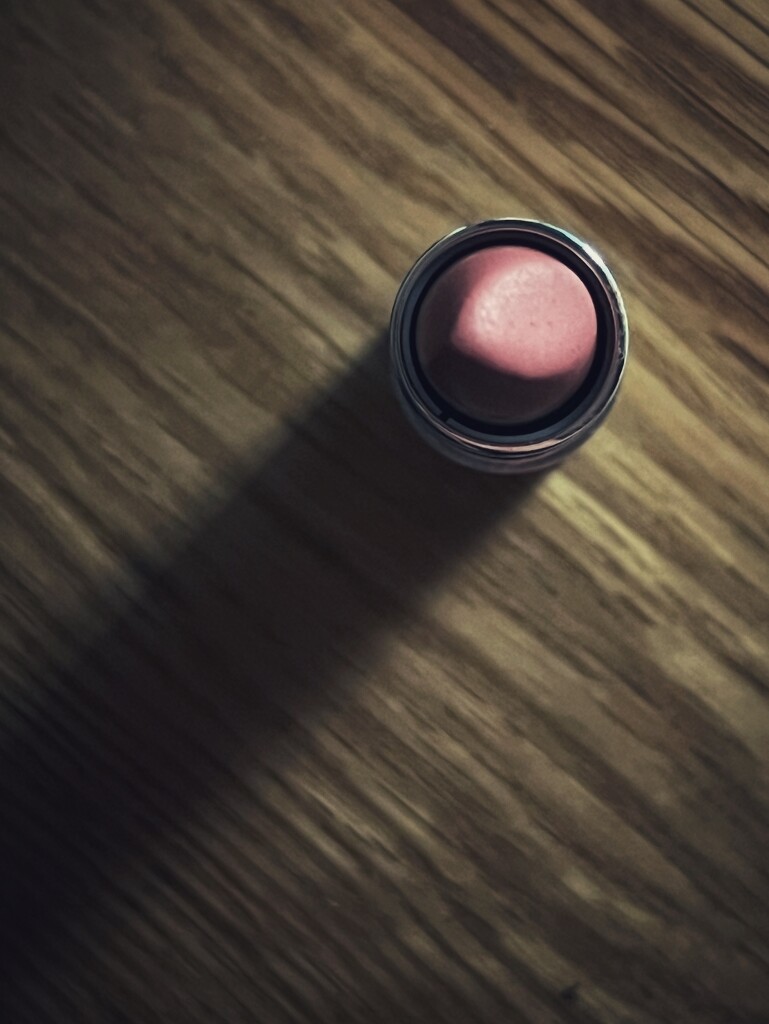 Lipstick, no powder or paint by gaillambert