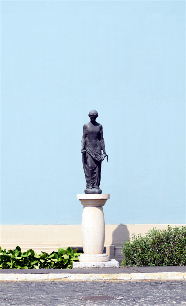 Statue of Saint Elizabeth of Árpád-házi by kork