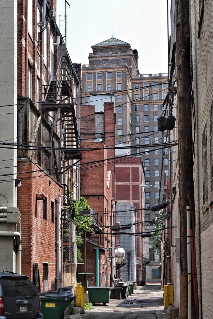 Charleston, WV Alley by lsquared