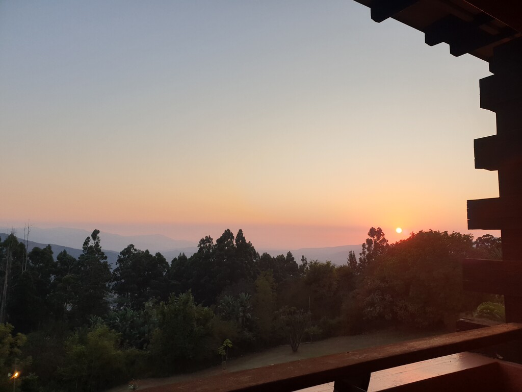 Sunrise over the Lubombo by eleanor
