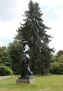 8th Jul 2023 - Statue by: Augusto Renoir 
