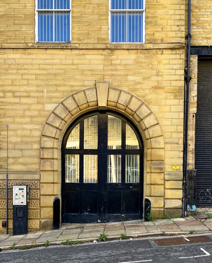 2023-07-03 Arched Door by cityhillsandsea