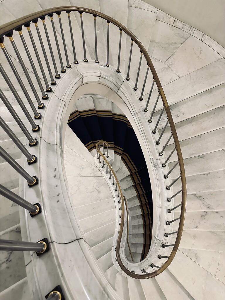 Staircase by kjarn