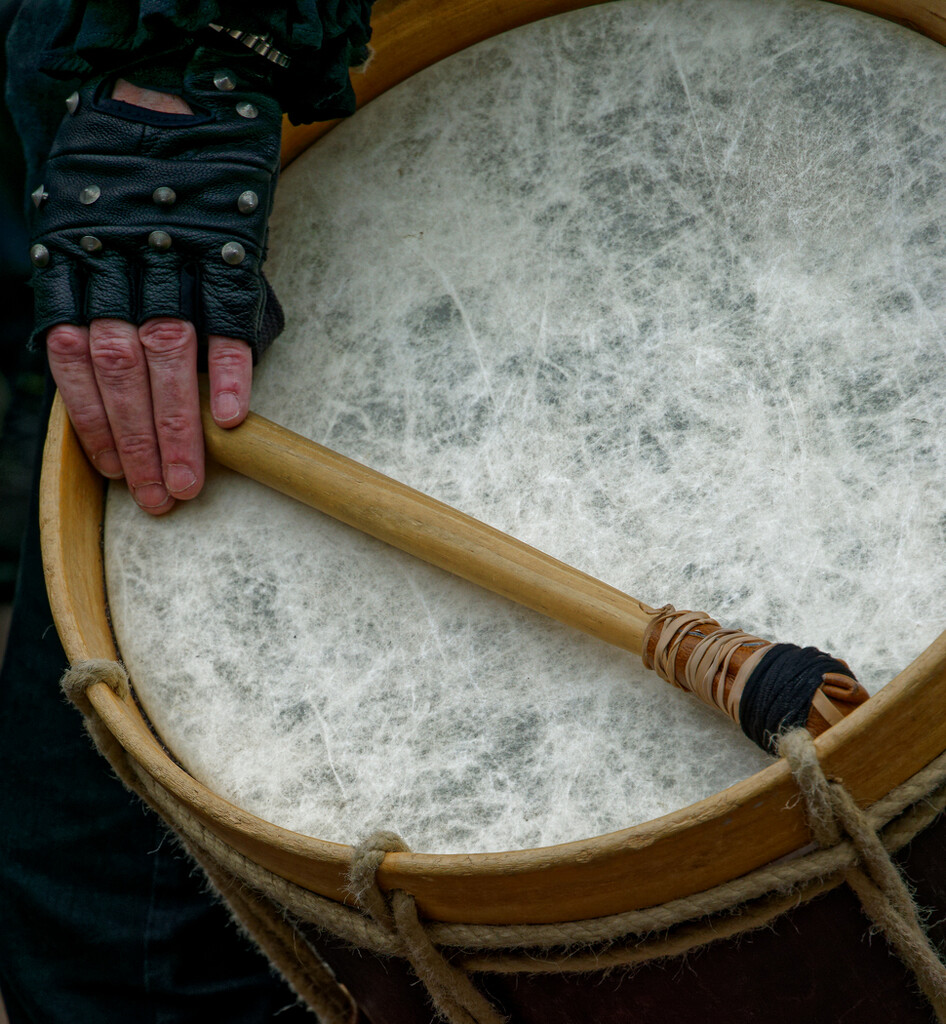 0713 - Ready to bang the drum by bob65