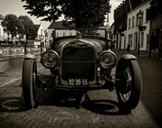 25th Jul 2023 - 0725 - Old car in Sluis