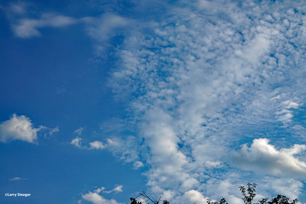 Very hot summer sky 1 by larrysphotos