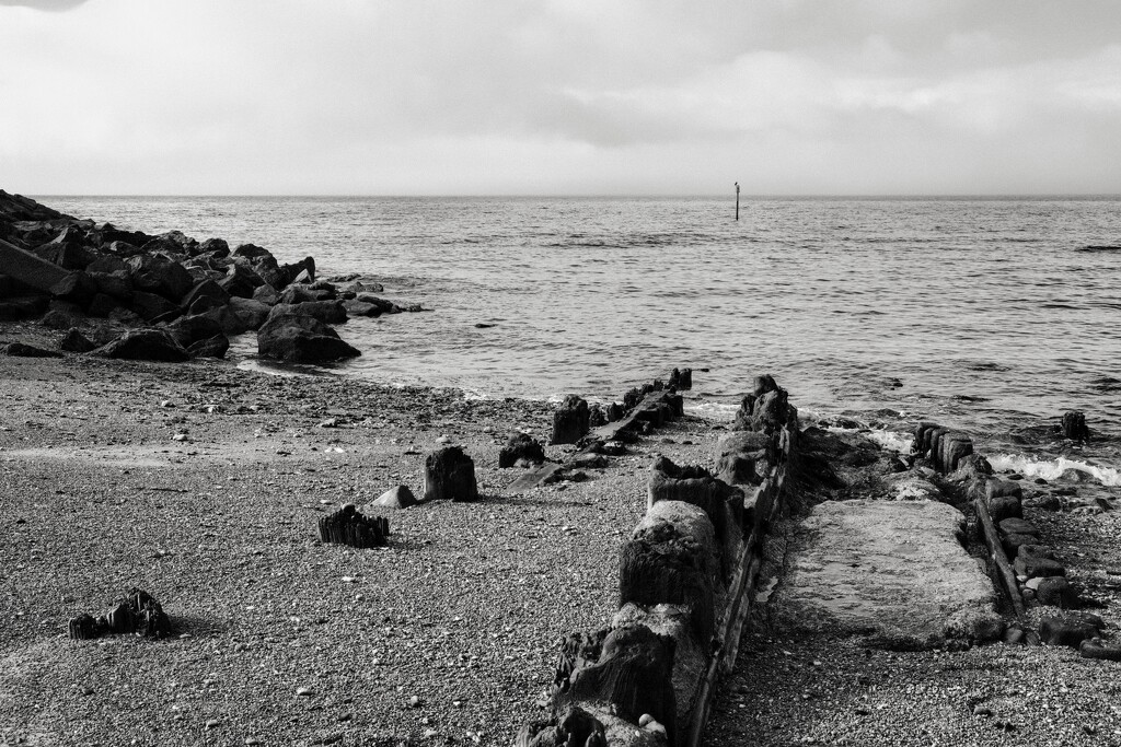Remains of the old pier by 4rky