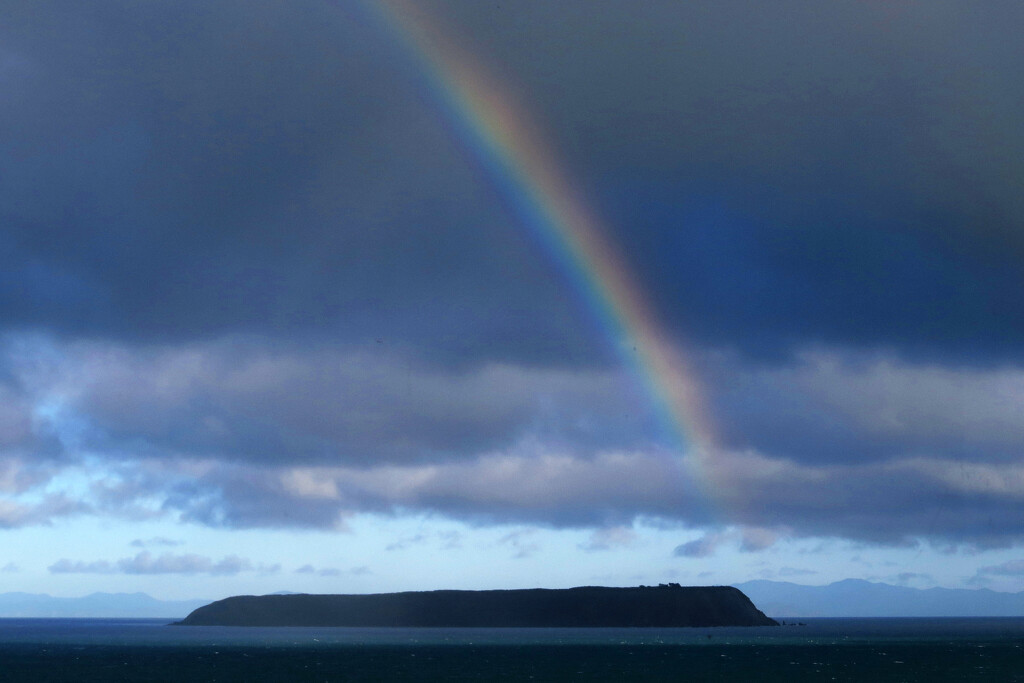 rainbow over Mana by kali66