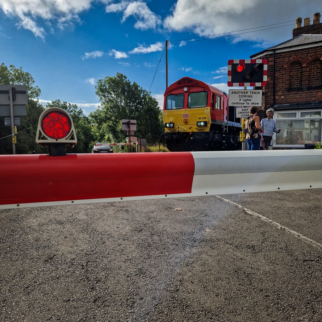 Wadborough crossing by andyharrisonphotos