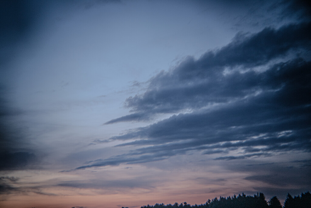 Holga Sunset-5 by darchibald