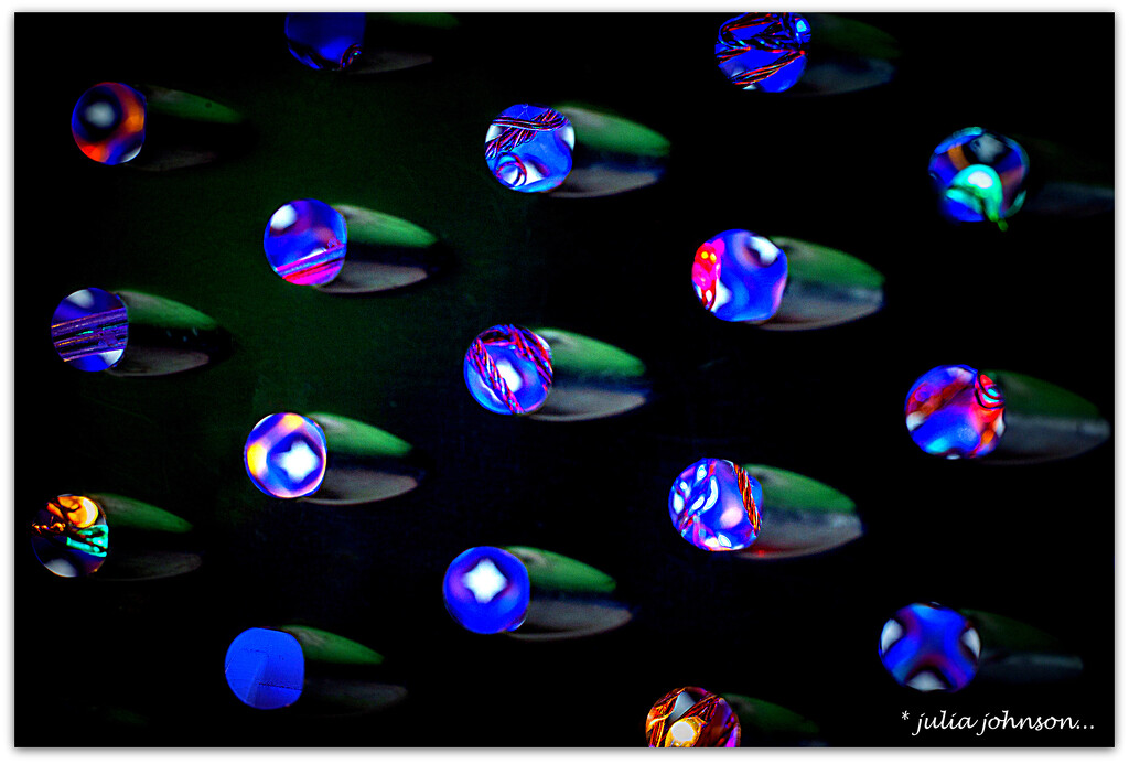 Grate Lights.. by julzmaioro