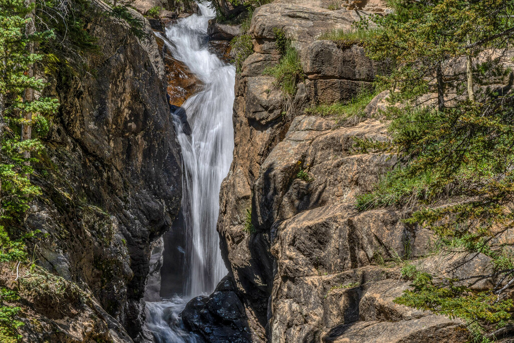 Chasm Falls by k9photo