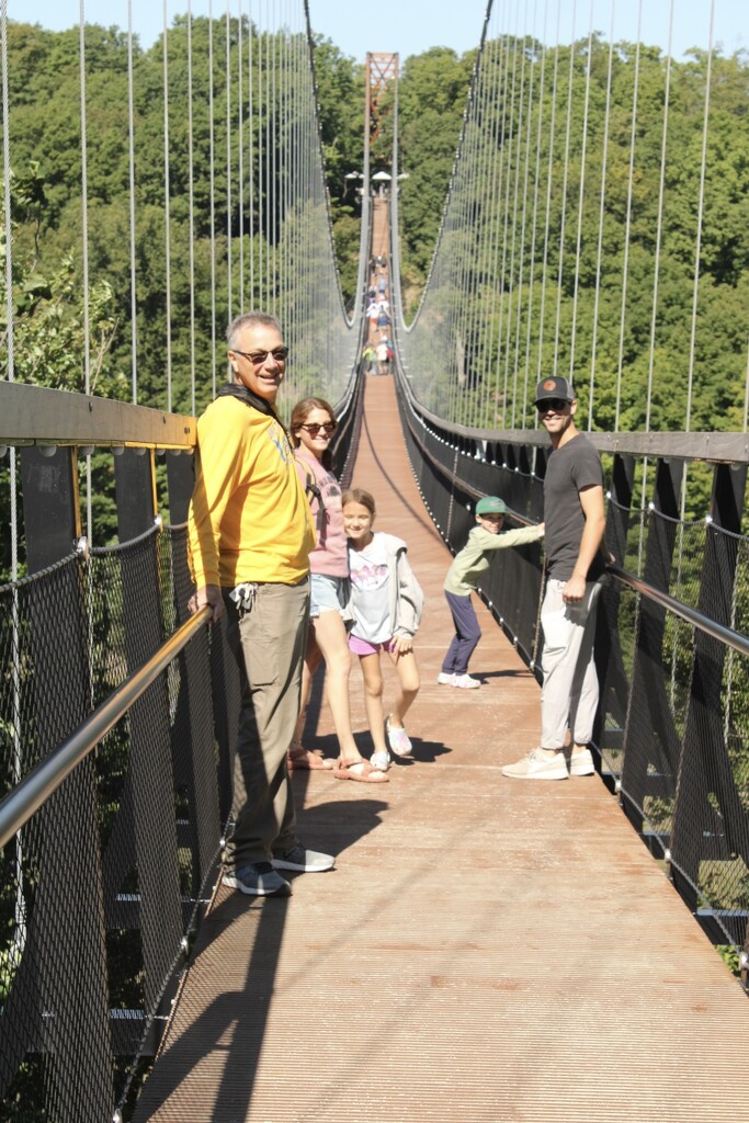 Walking across SkyBridge by mltrotter