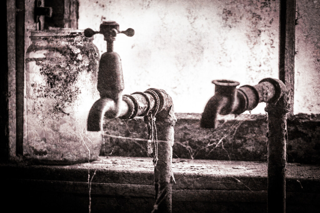Old taps by 365projectclmutlow