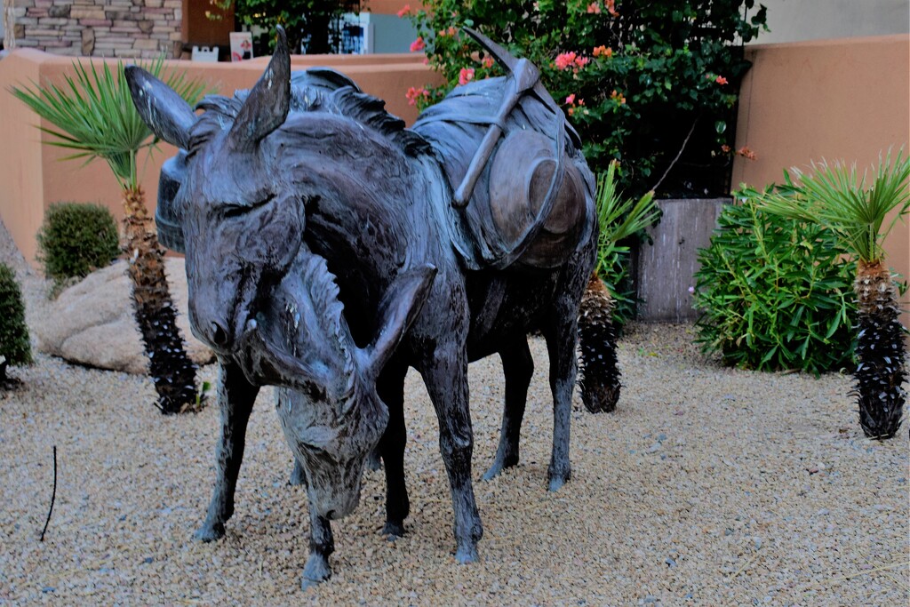 Aug 18 Prospector Mules sculpture by sandlily